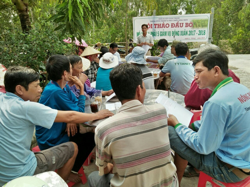 Hinh Hoi Thao 1 phai 5 giam.jpg